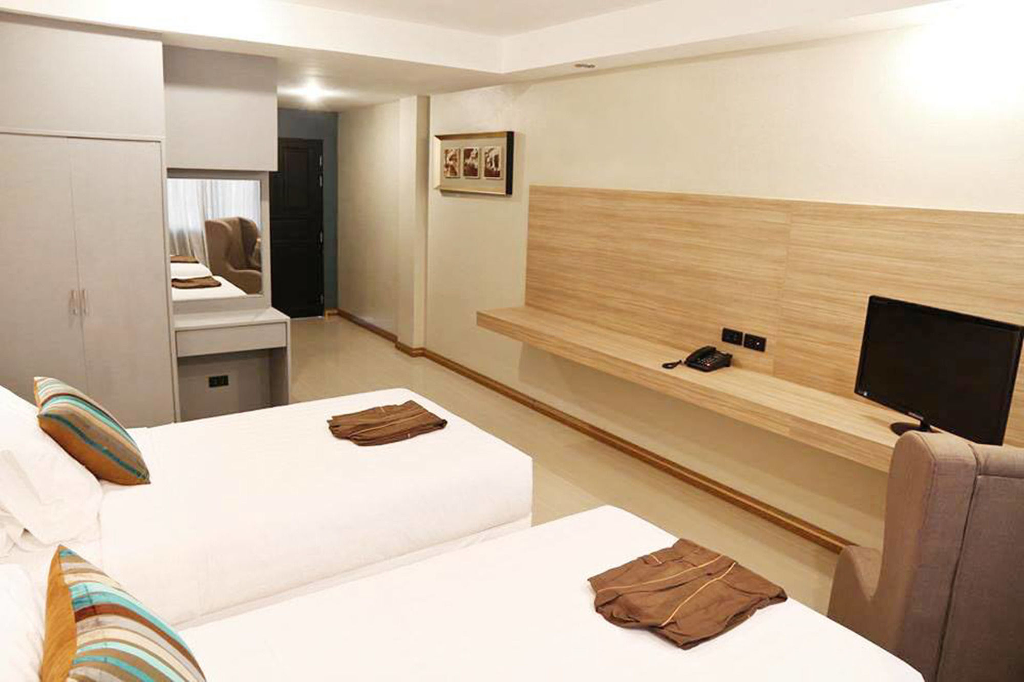 Avana Laemchabang Hotel Si Racha Exterior photo